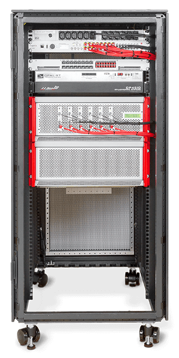 Power electronic test bench containing an HIL simulation interface.